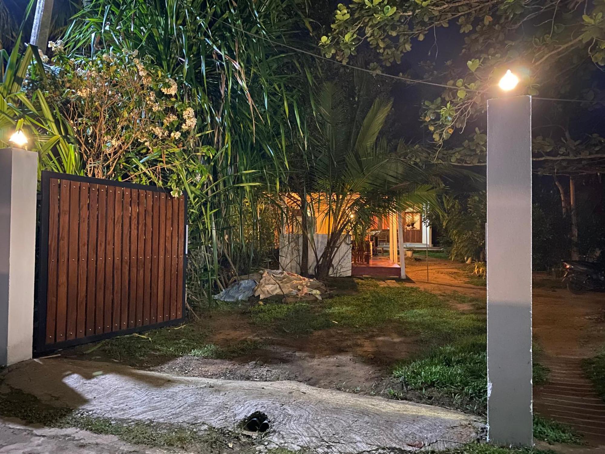 Talalla Ocean Beach Bungalow Matara Kültér fotó